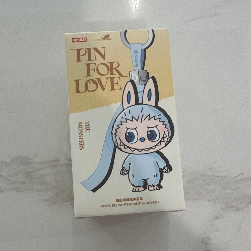 LETTER J Pin for Love Vinyl Plush Pendant Blind Box